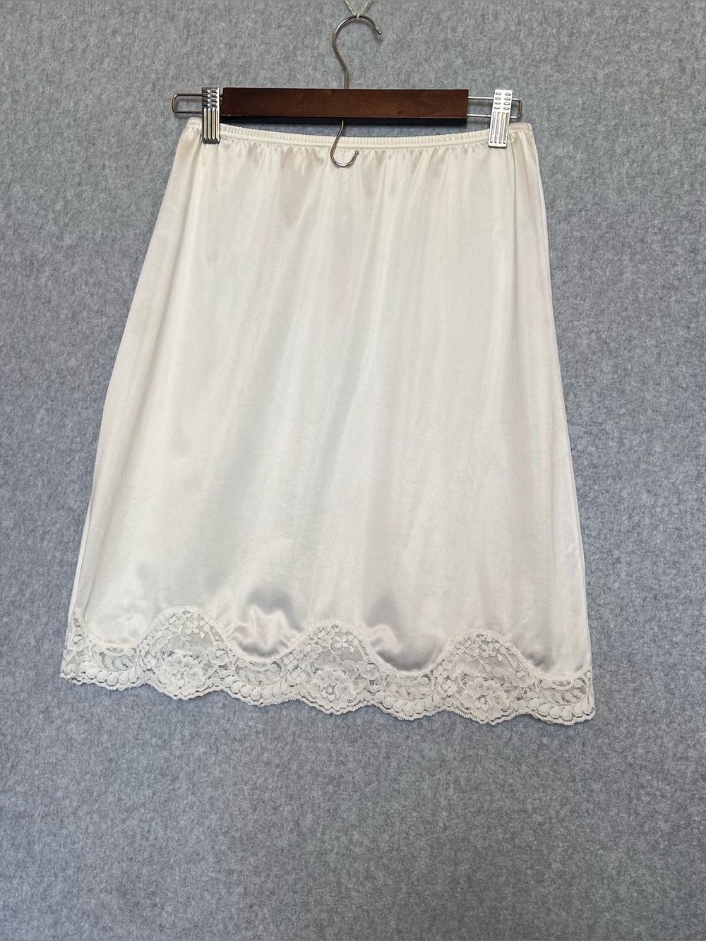 Vintage 1990s adonna White Nylon Half Slip Skirt Lace Hem Made in USA Size Sm/XS